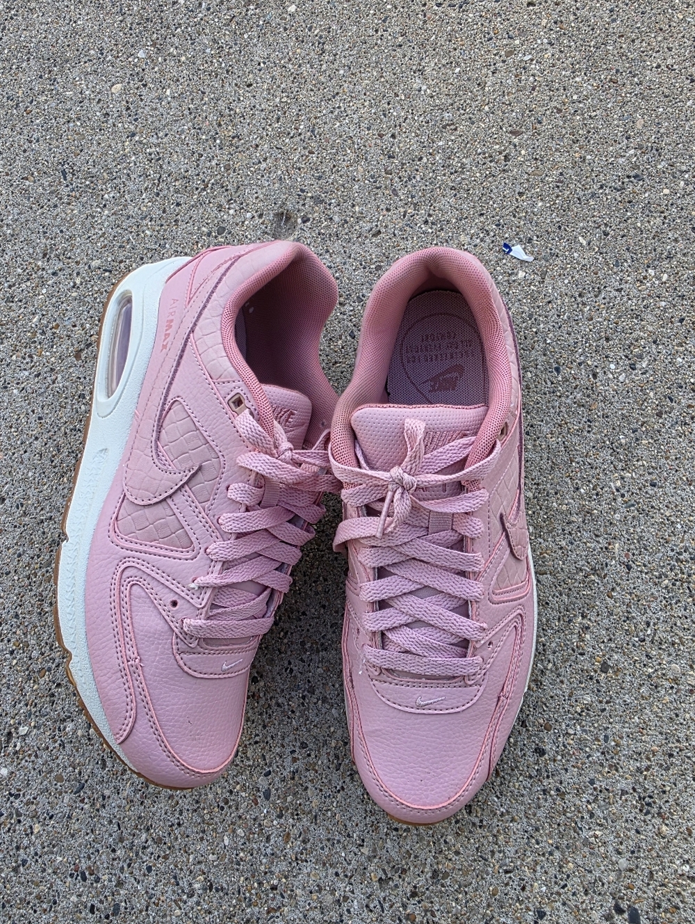 Nike Air MAX Command Sneaker Women Size 8.5